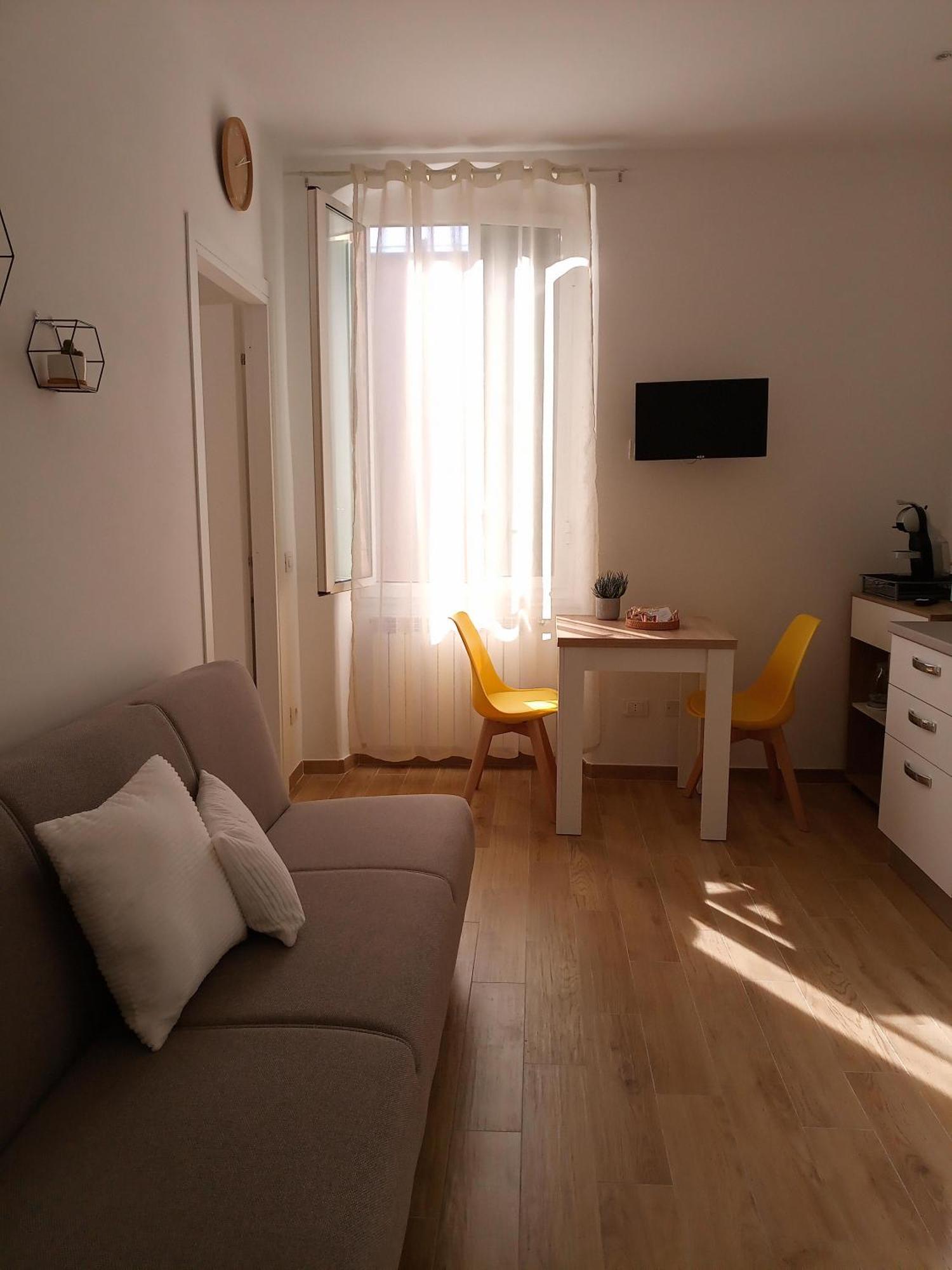 Cujo Apartment ลาสเปเซีย ภายนอก รูปภาพ