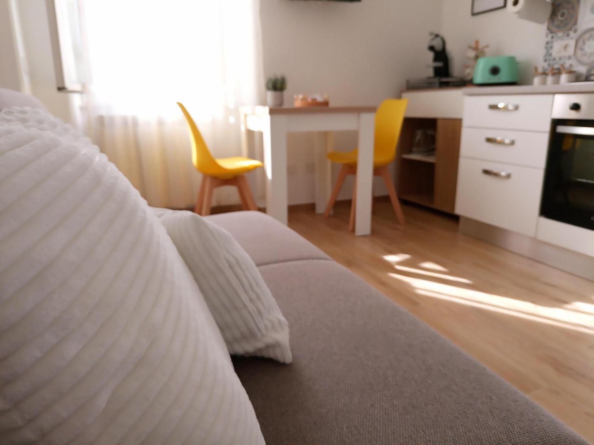 Cujo Apartment ลาสเปเซีย ภายนอก รูปภาพ