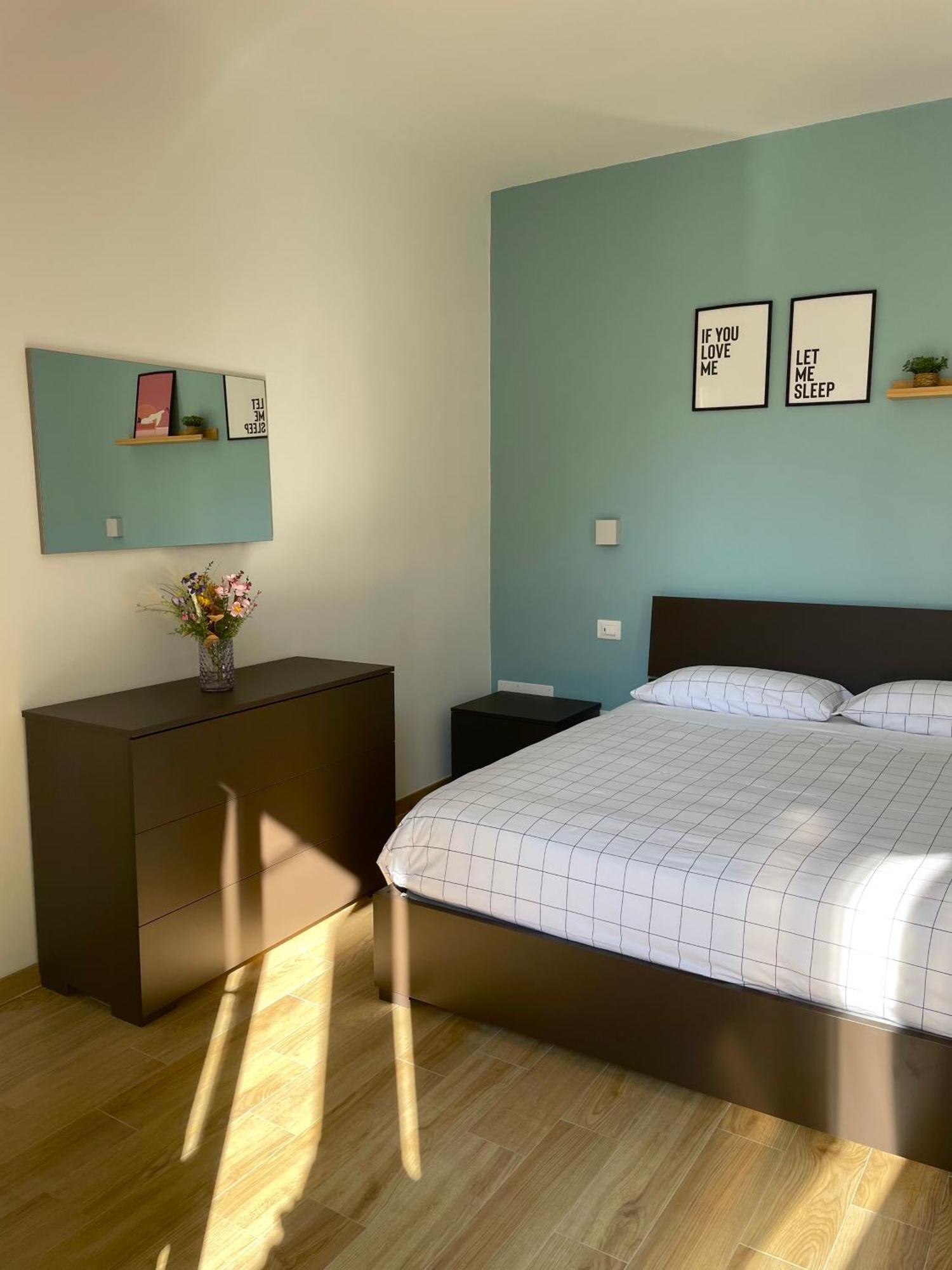 Cujo Apartment ลาสเปเซีย ภายนอก รูปภาพ